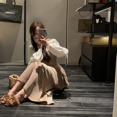 YUMOMOSTAR丝绒吊带蝴蝶结套装