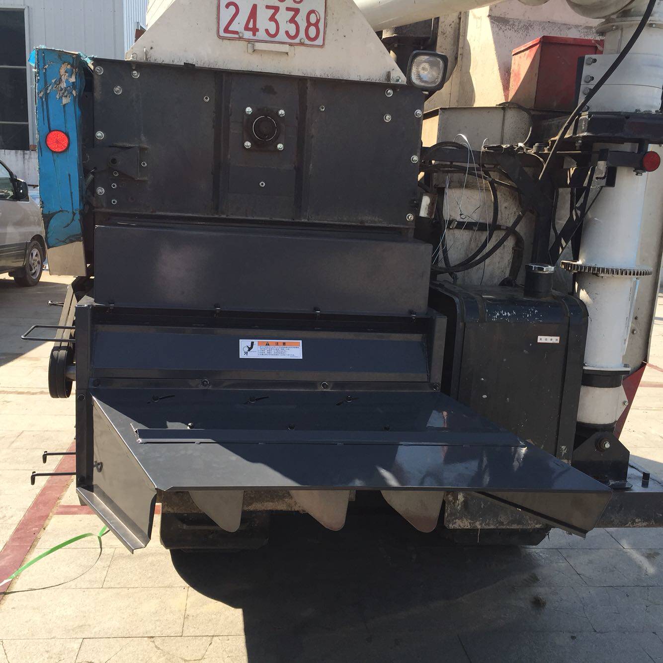 洋马70/82/85g/880/1180收割机配件切草器粉碎机抛洒器总成包邮