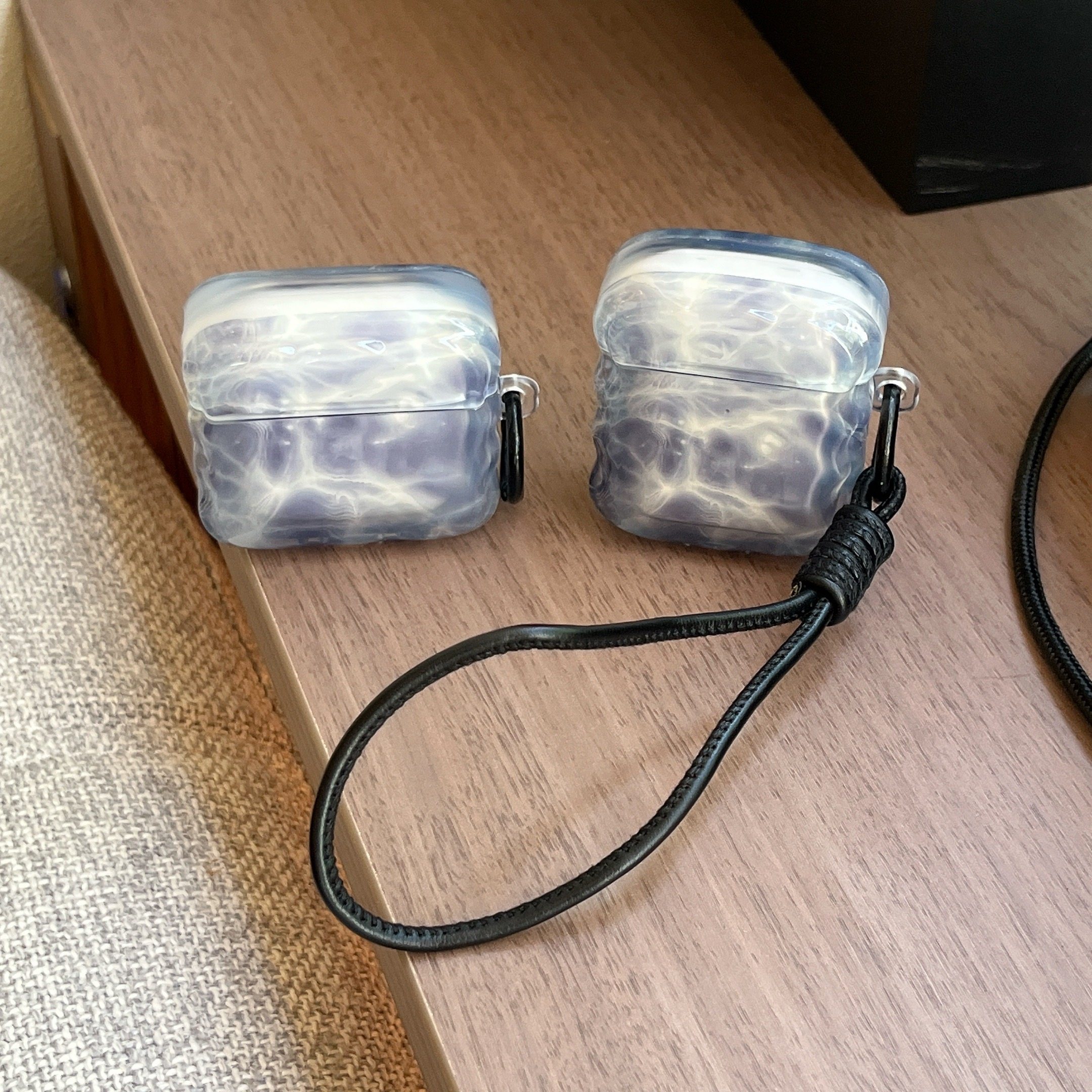 ins高级感半透灰色水波纹airpodspro3保护套airpod4适用苹果pro2耳机壳二代无线蓝牙第三代3airpodpro四代5五