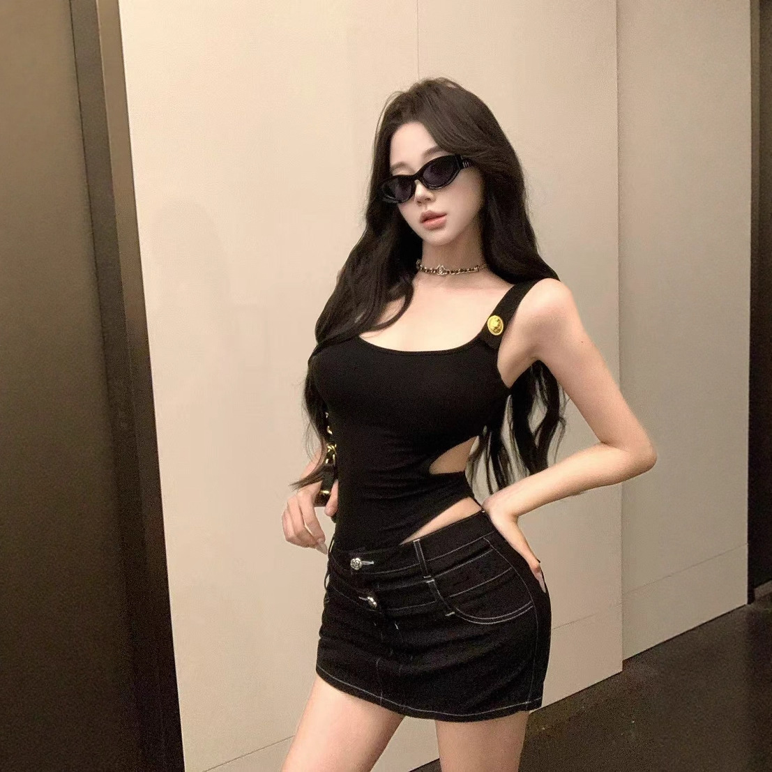 辣妹性感美背黑色吊带背心女夏季修身短款外穿纯欲设计感连体
