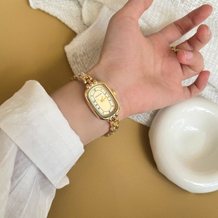 DOUKOU椭圆形金色轻奢小众手表女高级感气质小巧骨节手链石英手表