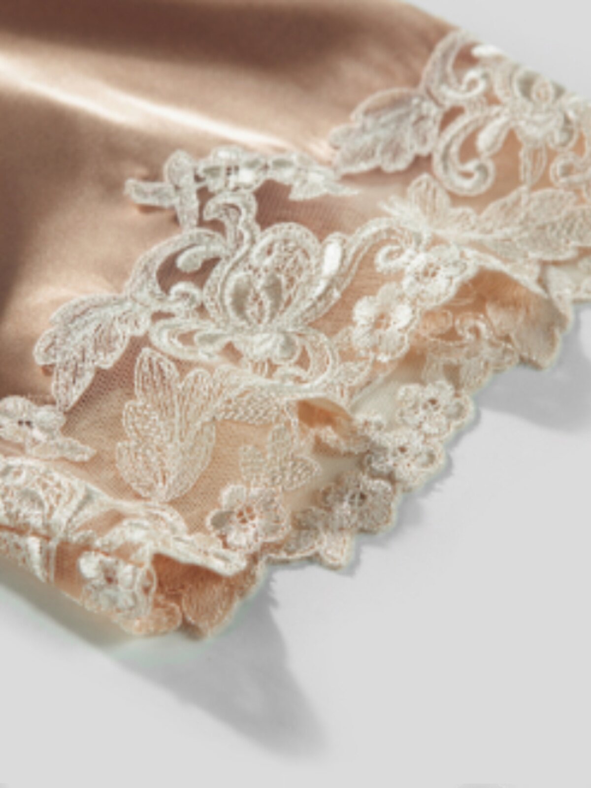 SPRING SUMMER 2024 LP GODDESS MAISON CHAMPAGNE GOLD EMBROIDERED LACE LONG LOUNGEWEAR NIGHTGOWN BRIDAL MORNING GOWN