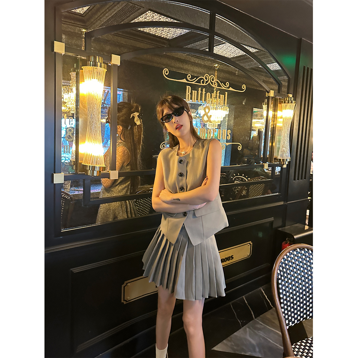 WANNANKE 赫拉小姐 时髦西装料马甲百褶裙套装
