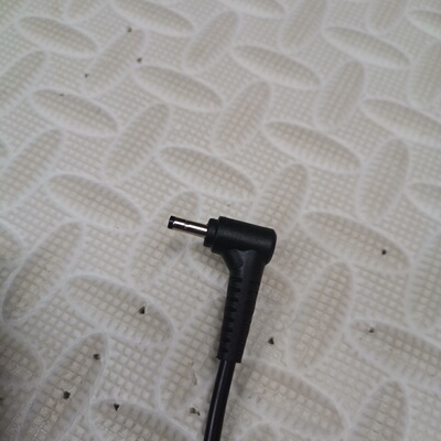 lg显示器电源适配器19v3.42a1.31a台式电脑显示屏便携式DC电源线