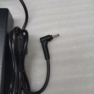 LCD液晶台式 三星 LED 14V1.78A 电脑显示屏电源适配充电器线