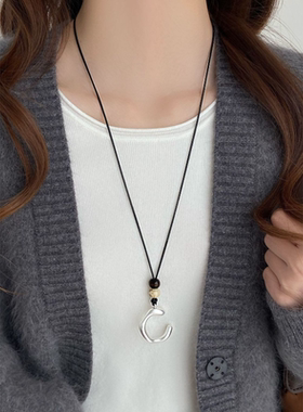 简约时尚皮绳项链春季女百搭气质高级感轻奢小众配饰女