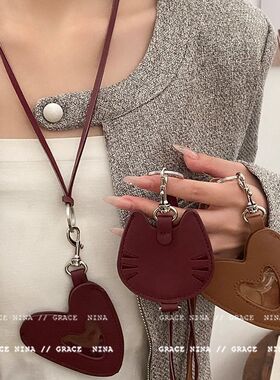 人手一件!可爱猫咪爱心项链女多功能钥匙扣墨镜夹时尚百搭毛衣链