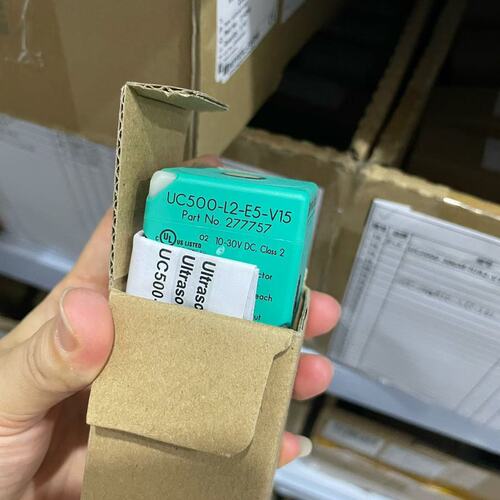 超声波传感器UC500-L2-E5-V15UC1000-L2-E5-V15UC2000-L2-E5-V15