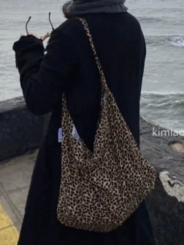 Корейская леопардовая травяная сумка Снарпад Песня Huiqiao Bai Li Lily Kong xiaooshen одинаковое плечо кросс -мешки с легкими эмис ванадные сумки