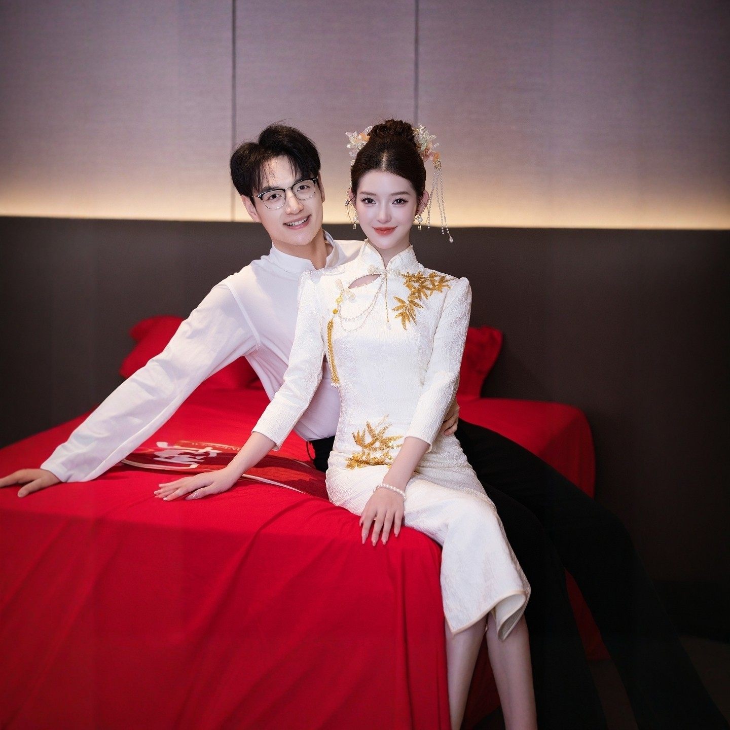 海棠记香槟色旗袍订婚礼服裙女新敬酒服新娘小个子新中式长袖修身