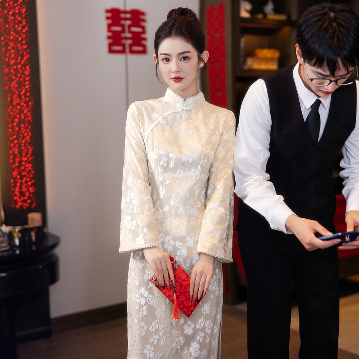 海棠记香槟色中式订婚领证登记裙