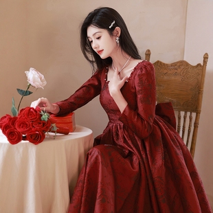 海棠记在逃公主敬酒服孕妇新娘遮肚子大码婚服酒红色订婚礼服裙女