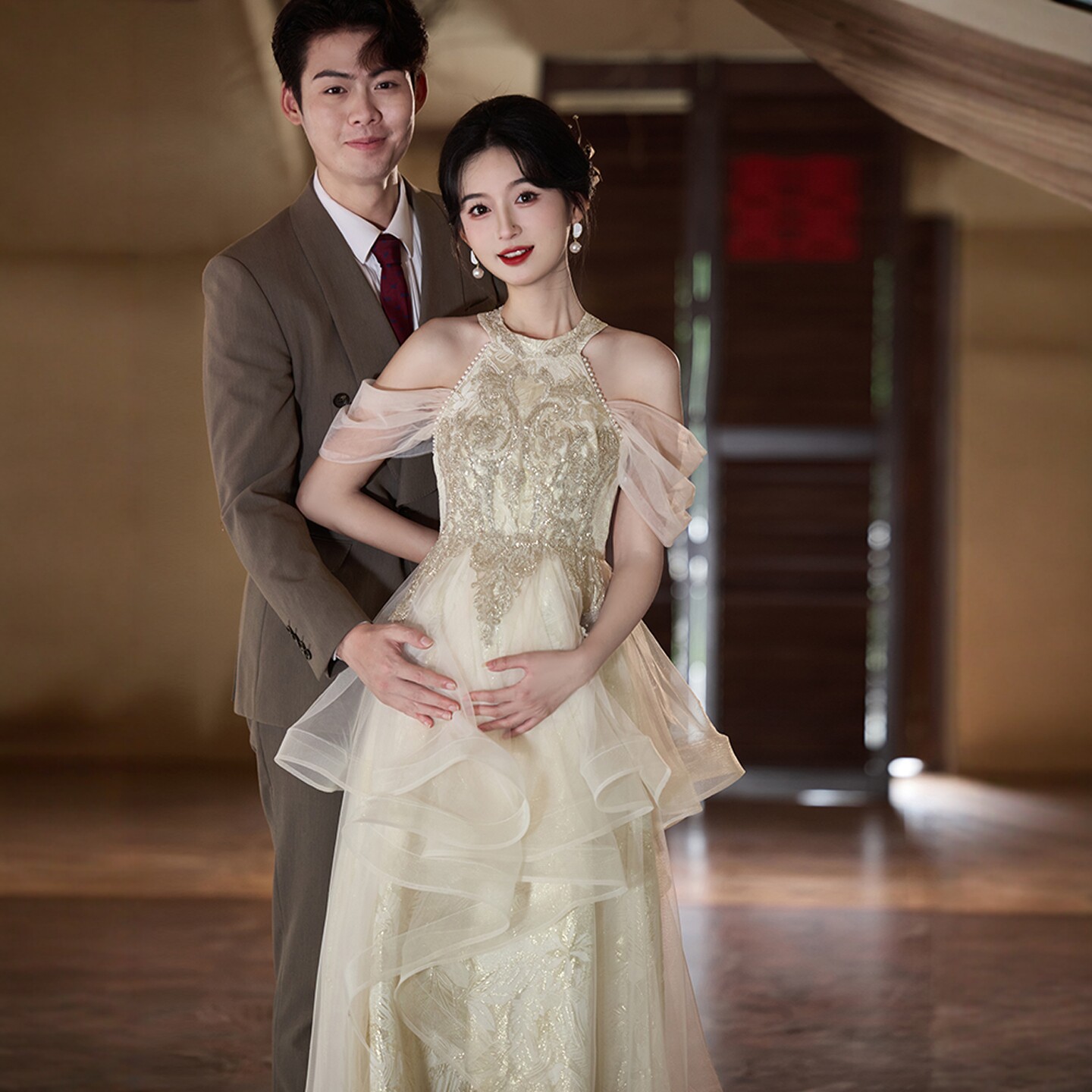 海棠记孕妇敬酒新娘香槟色挂脖订婚晚礼服轻奢小众晨袍婚纱裙便装