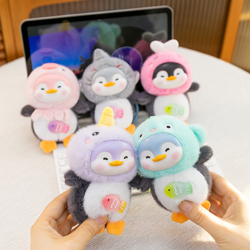 可爱搪胶脸小企鹅公仔超萌卡通钥匙扣书包挂件桌伴安抚娃娃礼物女