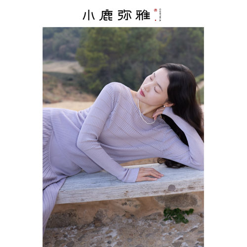 小鹿弥雅《紫萱》一字领天丝针织上衣半身长裙套装