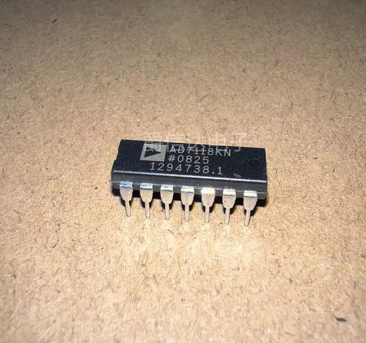 AD7118KN 全新原装ADI 进口芯片 欢迎咨询