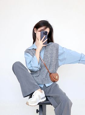 灰色V领马甲女秋季新款小个子外穿慵懒坎肩无袖毛衣针织背心复古