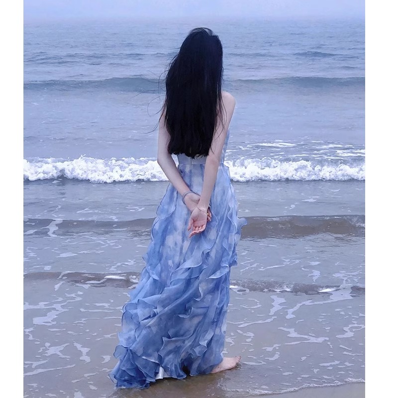 法式蓝色抹胸吊带连衣裙女夏季高级感气质海边度假沙滩仙女长裙子