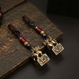 叕凡2026新款马年黄铜麒麟印钥匙扣挂件汽车包包吊坠招财进宝男女