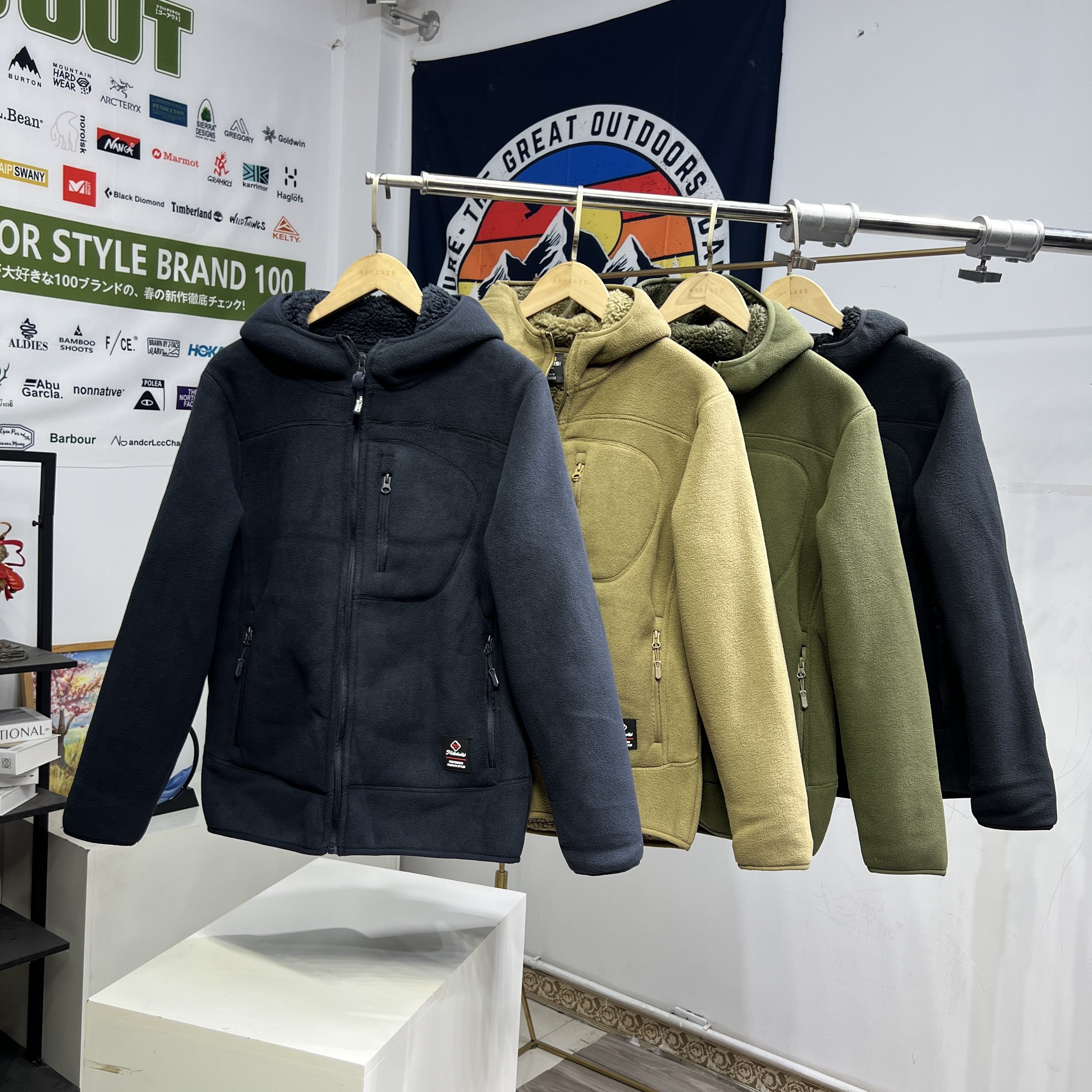 欧单尾货加绒加厚防风保暖羊羔绒外套秋冬男女宽松连帽夹克抓绒衣