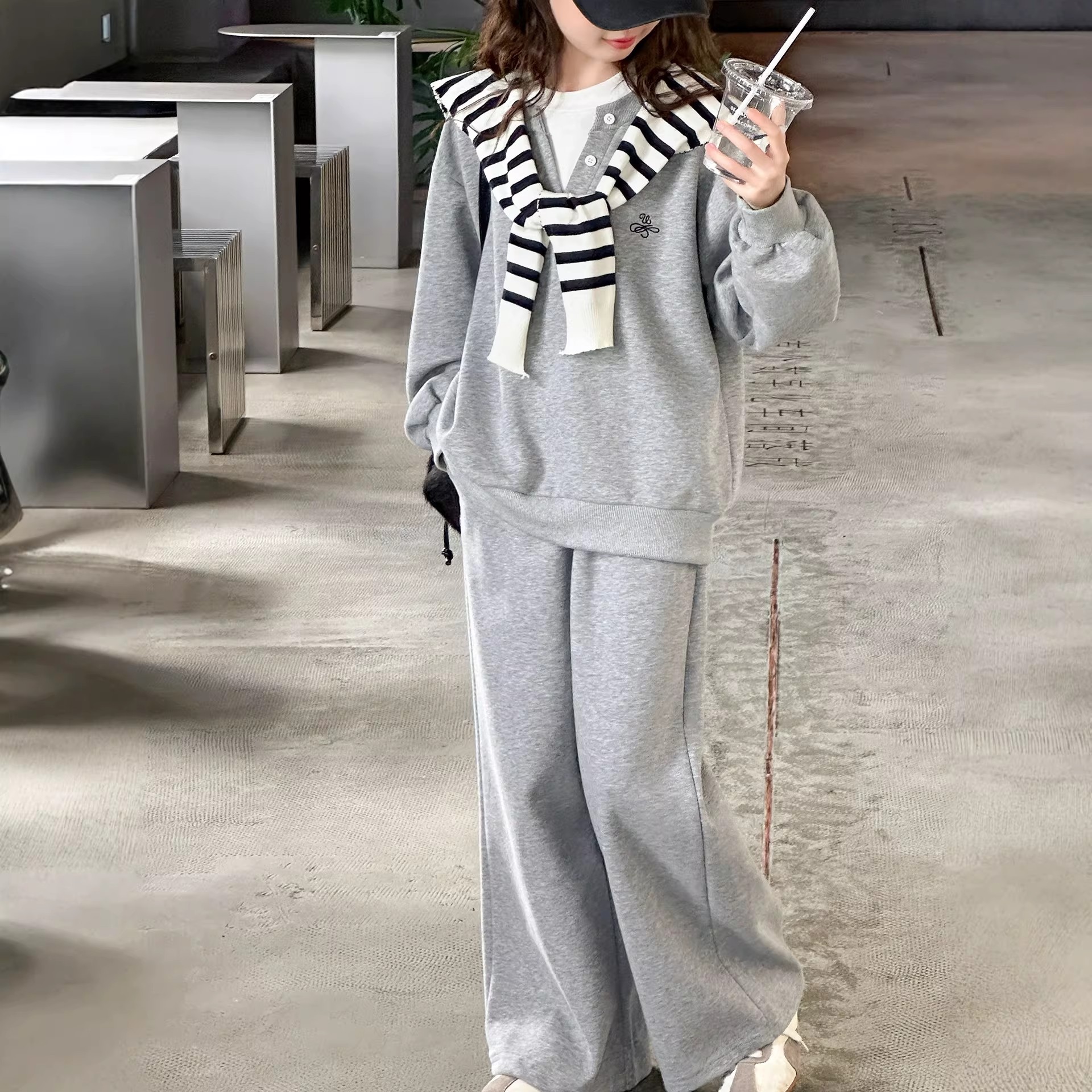 华棉女童春秋牛奶丝兔毛披肩套装