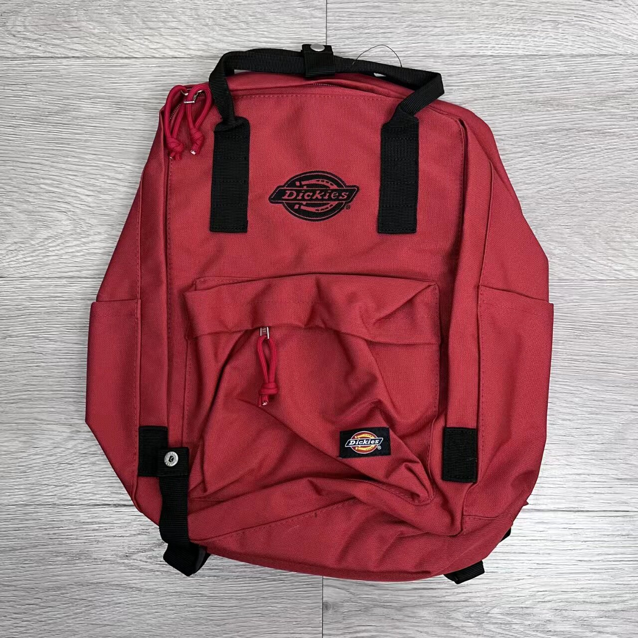 Dickies 刺绣LOGO男女学生百搭红色提带双肩书包 193U90LBB20BK01