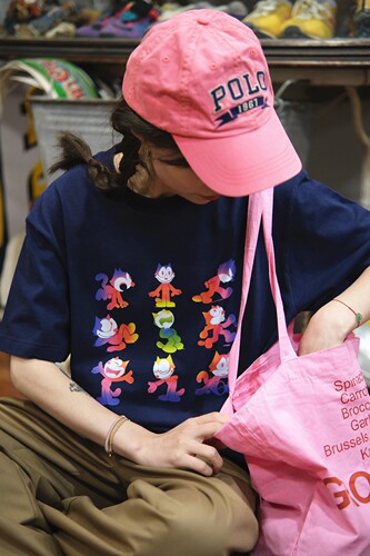 买梦想的奶太空蓝七彩菲力猫Felix the Cat220克筒织复古宽松短袖