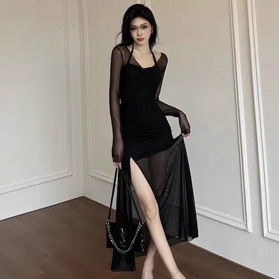 高级感黑色挂脖吊带连衣裙女