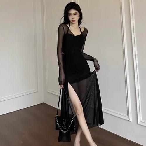 高级感黑色挂脖吊带连衣裙女