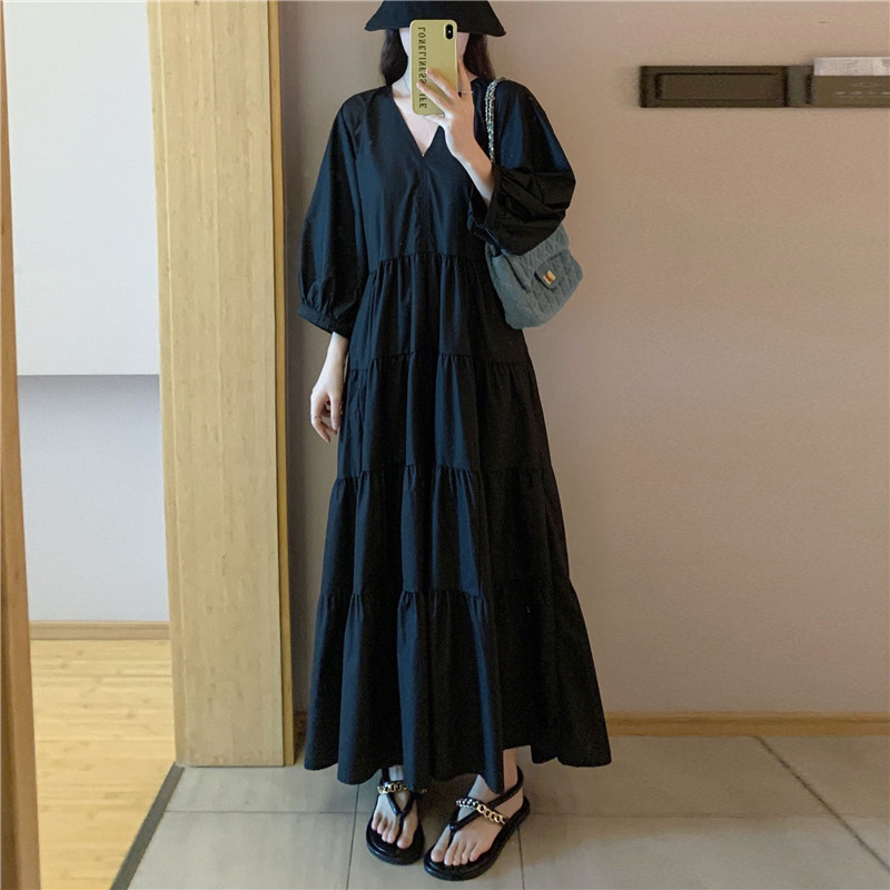 胖妹妹2023夏装新款大码女装宽松显瘦遮肚法式V领长裙过膝连衣裙