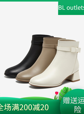 百思图2024秋冬商场新款时尚气质白色羊皮圆头粗跟短靴女BU257DD4