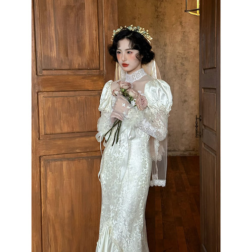 复古轻婚纱法式新款影楼拍摄法式礼服裙出门纱蕾丝宴会订婚轻纱