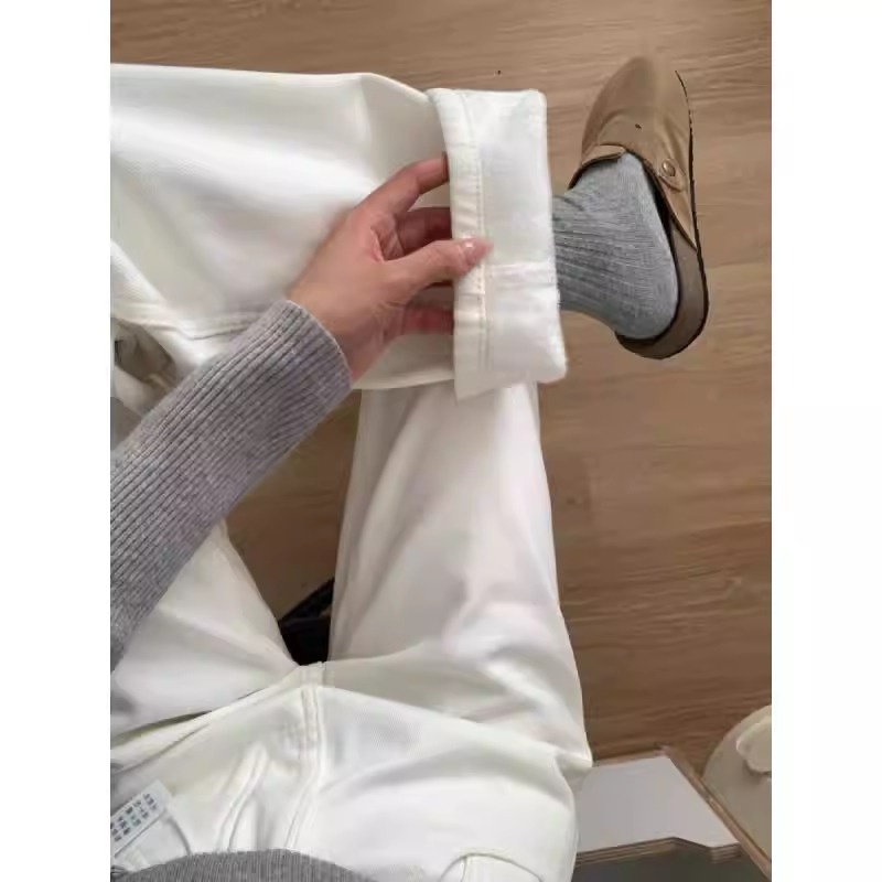 白色加绒加厚直筒牛仔裤女冬季大码胖mm高腰遮胯梨形身材阔腿裤子