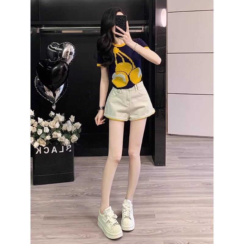 白色牛仔a字短裤女夏季高腰休闲裤2026新款设计感蛋黄边阔腿热裤