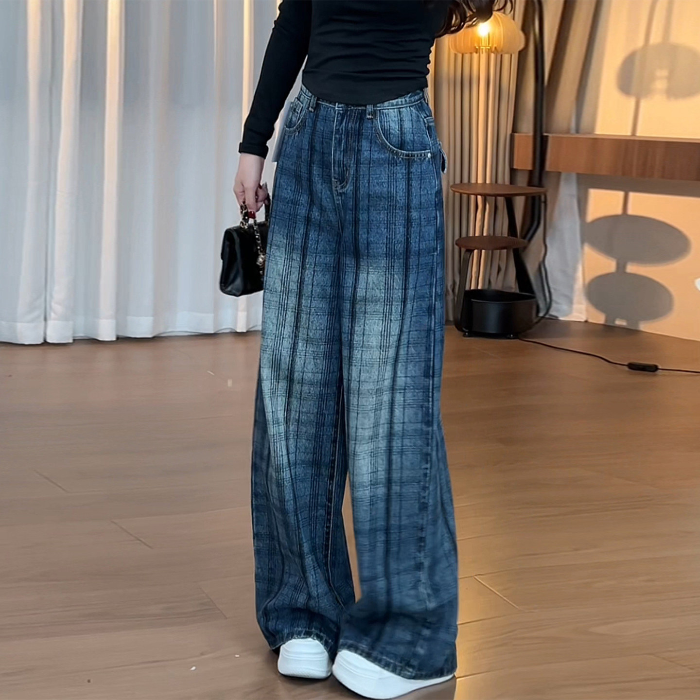 蓝色复古高腰格纹阔腿牛仔裤女2026秋季新款宽松显瘦直筒裤垂坠感
