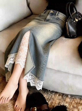 蓝色蕾丝拼接牛仔半身裙女春季新款流行时尚气质复古显瘦中长裙