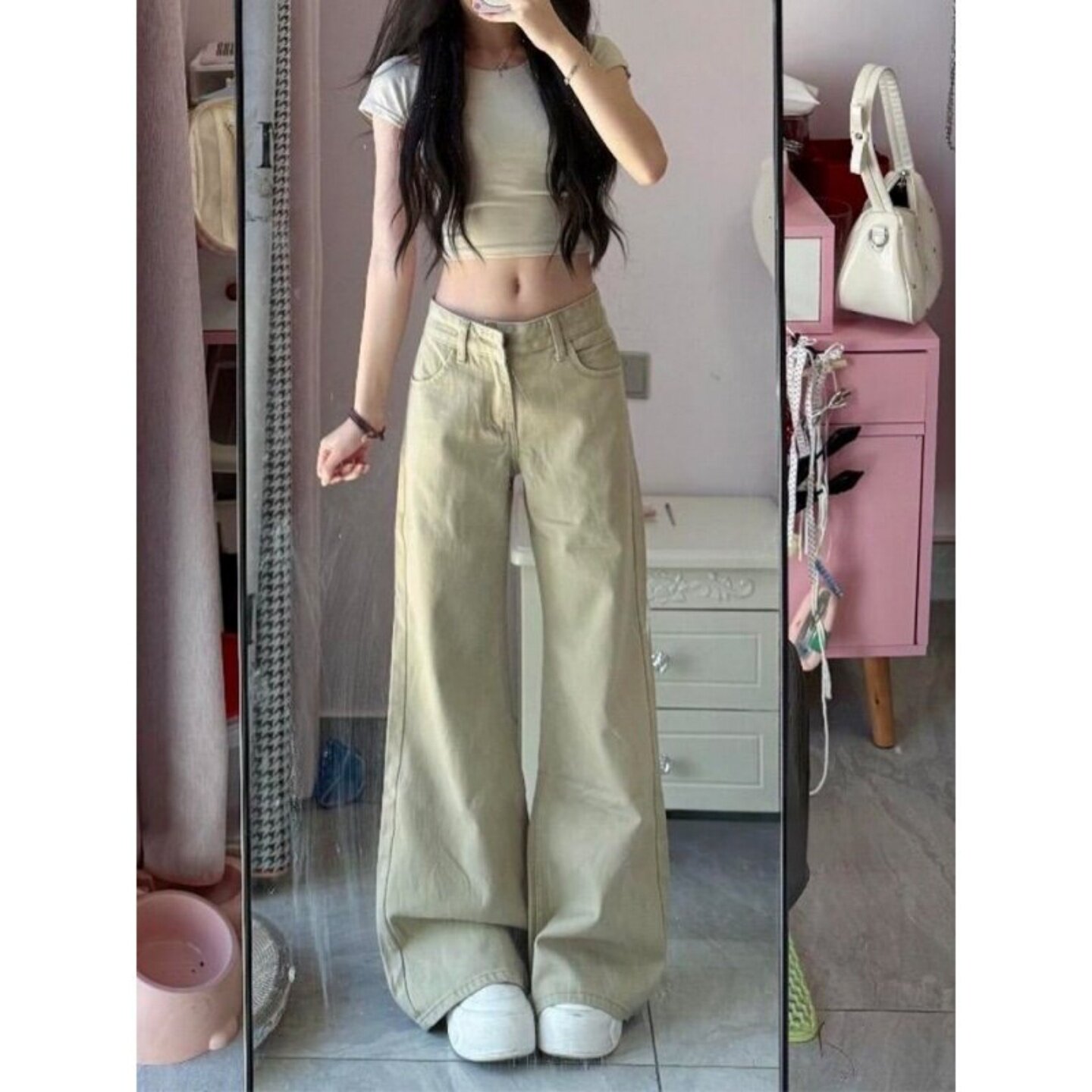 卡其色不贴腿微喇牛仔裤女2026秋季新款低腰显瘦小个子马蹄喇叭裤