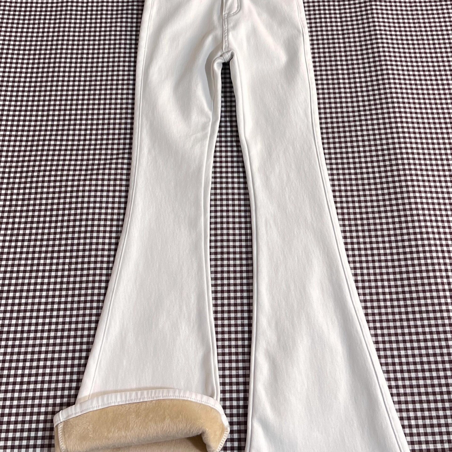 白色加绒微喇叭牛仔裤女秋冬新款高腰弹力修身显瘦小个子马蹄裤