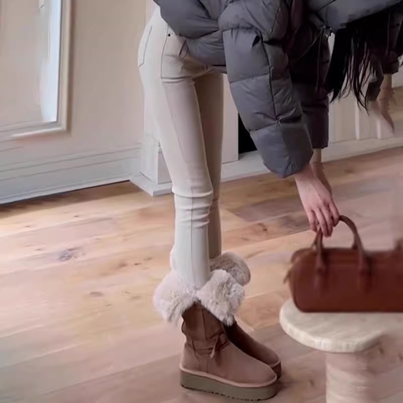 杏色加绒牛仔裤女春秋2025新款小个子紧身弹力九分保暖小脚裤靴裤