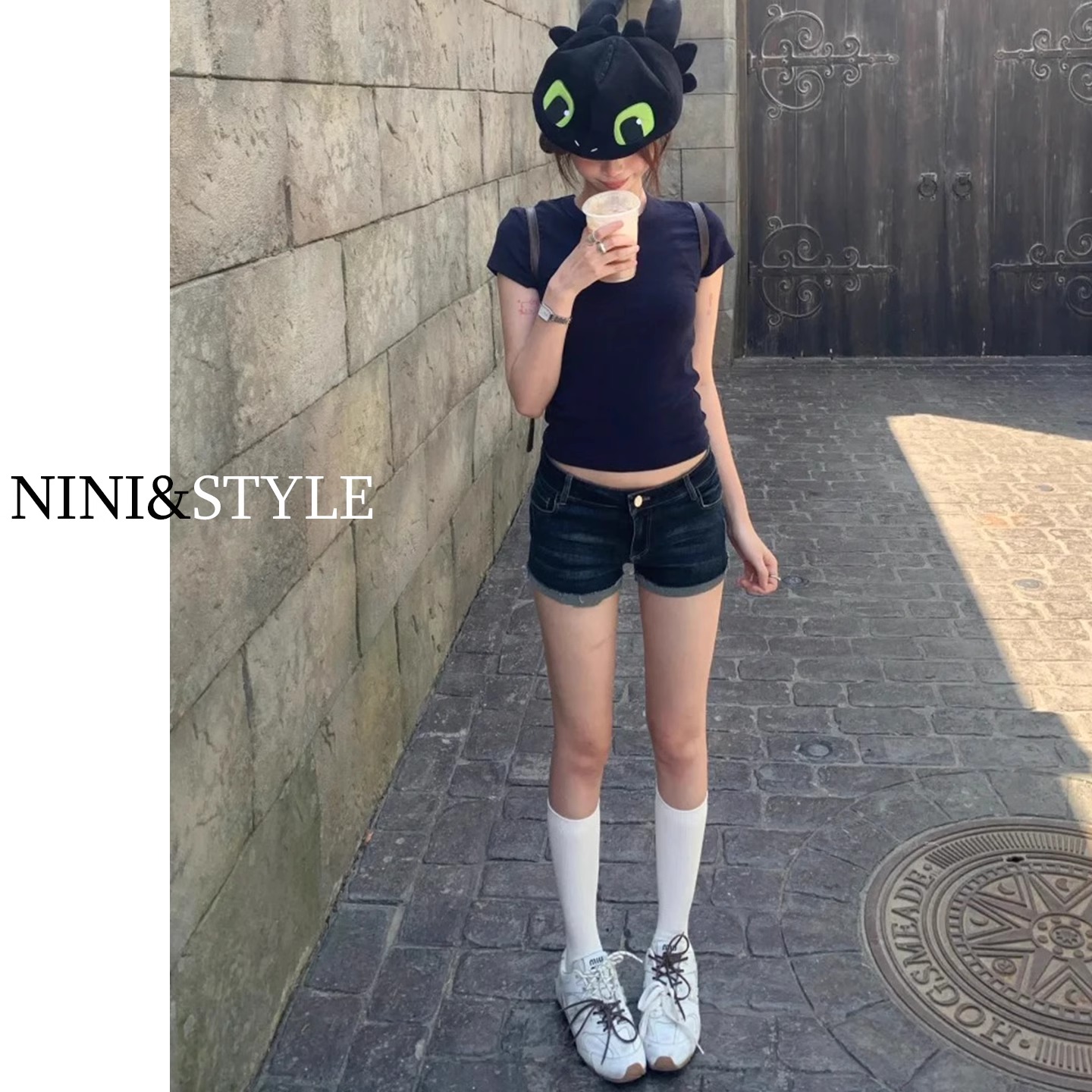 深蓝色牛仔短裤女2025夏季新款高腰美式紧身显瘦卷边辣妹a字热裤