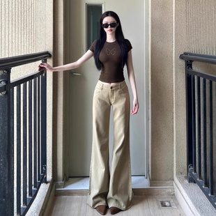 美式复古卡其色牛仔裤女2025新款秋冬加绒低腰显瘦不贴腿微喇裤子