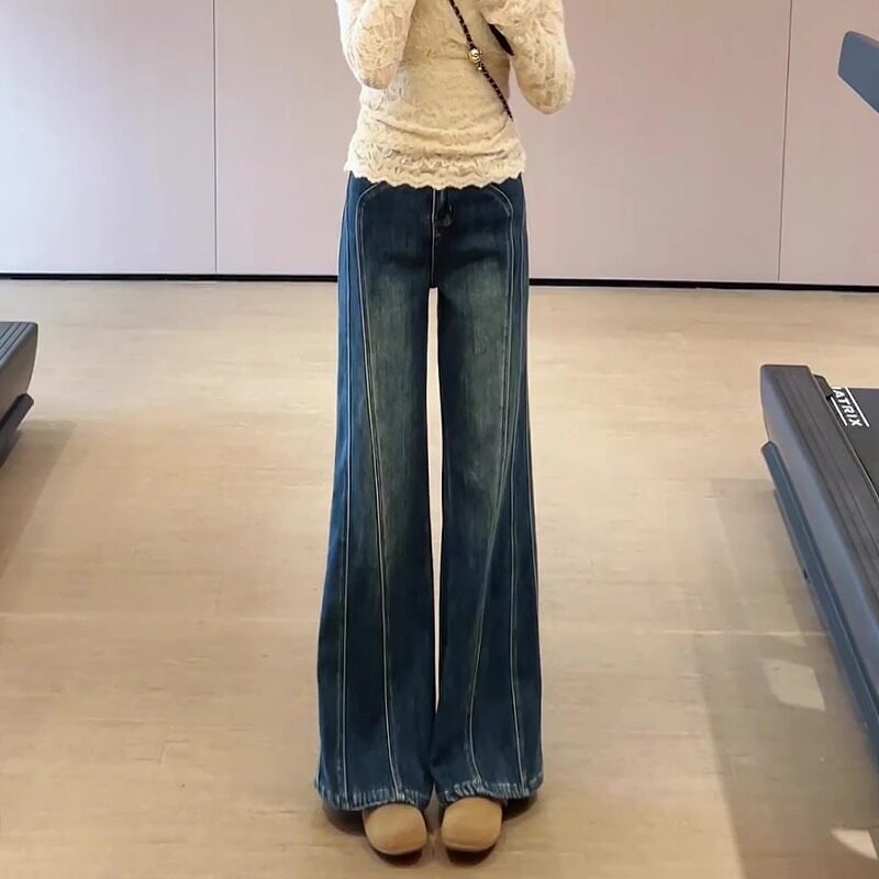 复古蓝微喇牛仔裤女春季2026年新款大码胖mm高腰显瘦不贴腿喇叭裤