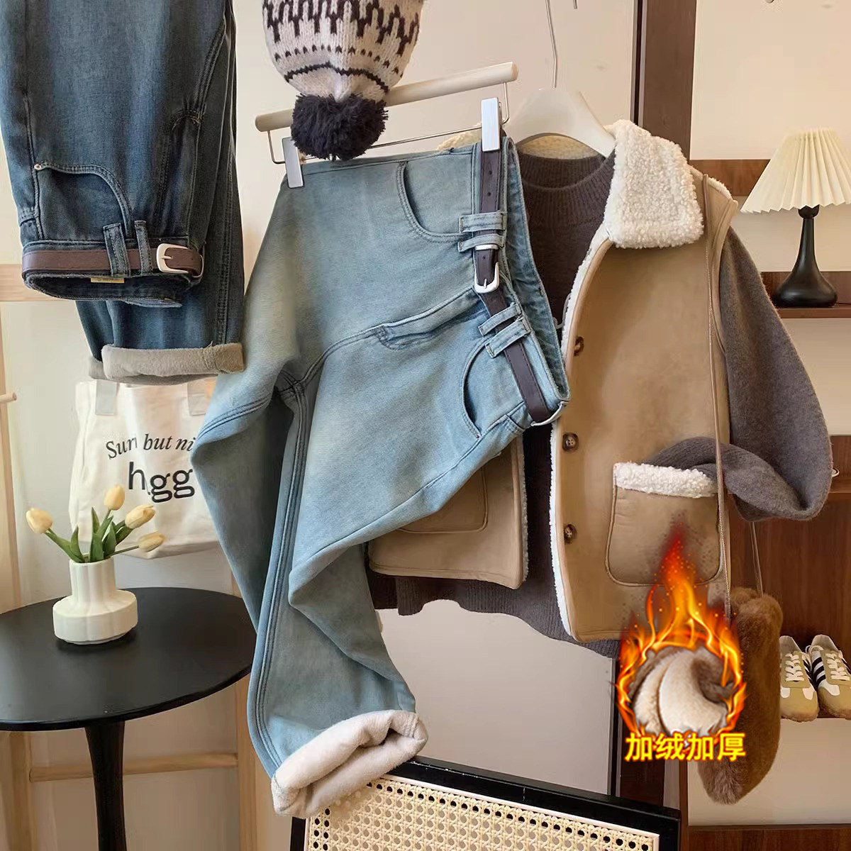 复古怀旧浅蓝色加绒加厚牛仔裤女冬季保暖显瘦哈伦直筒男友休闲裤