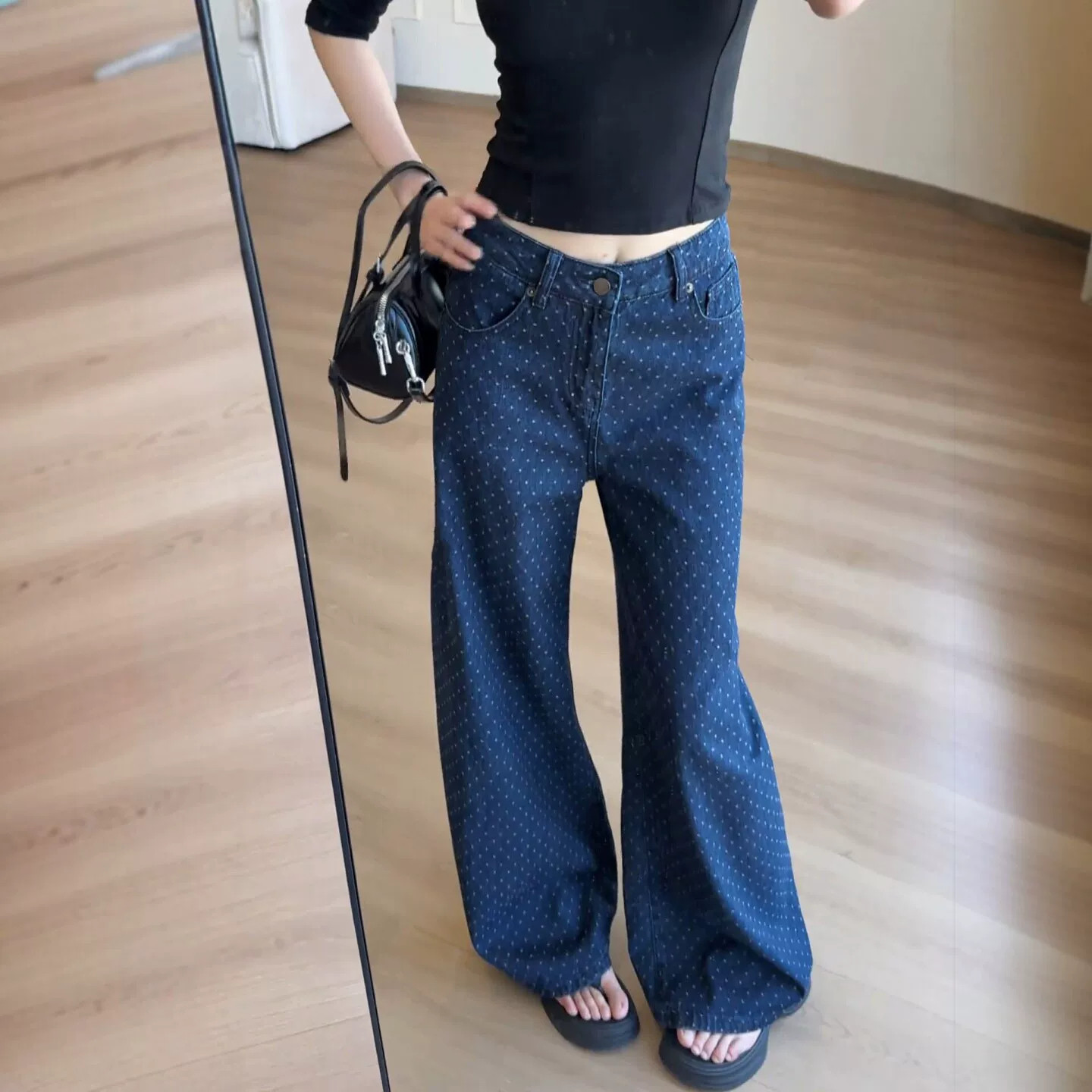 深蓝色波点直筒牛仔裤女2026秋季新款梨型身材大码显瘦窄版阔腿裤