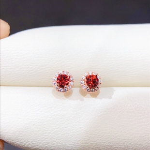 s925纯银镶嵌 地大珠宝 天然红石榴石耳钉 全净