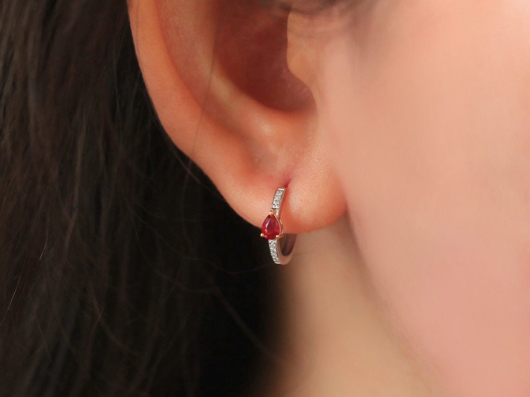 红宝石水滴耳环 主石0.45ct/对钻石0.07ct 鸽血红,珠宝/钻石/翡翠,耳饰,淘宝优惠券,粉丝福利购,淘宝优惠卷