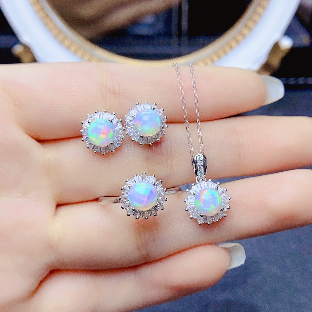 天然欧泊套装，晶体全净火彩爆闪，S925银精工镶嵌，主石6*6m m