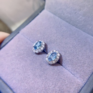 无瑕疵 全净体 天然魔鬼瑞士蓝托帕石耳钉 尺寸： 地质大学
