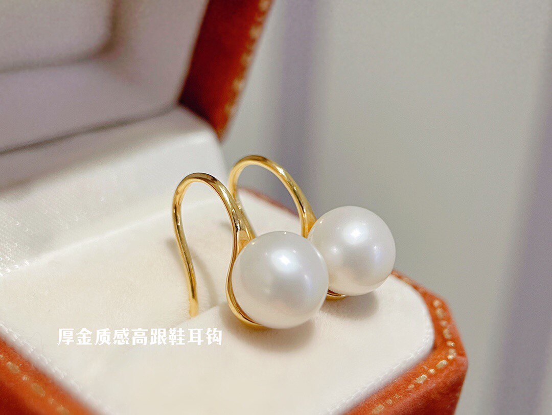 【18 k金】高跟鞋珍珠耳环，明星带火的一款 8.5-9mm天然珍珠耳环