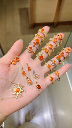 【地大珠宝】芬达石榴石戒指 全净体满火彩 主石尺寸：6X8